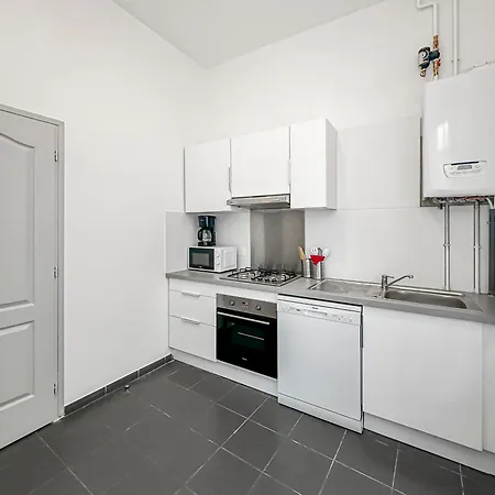 Spacieuse Maison, 4 Chambres, Wi-fi Et Parking Dom wakacyjny Tourcoing